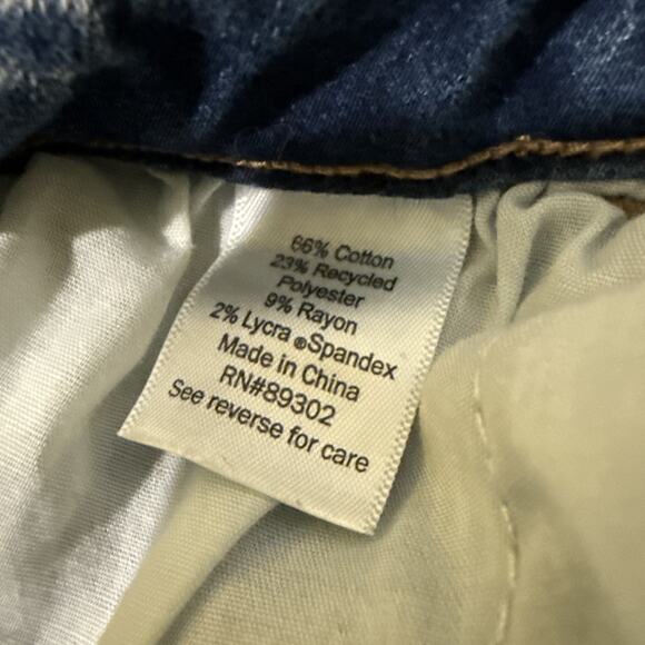 SO Jeans Size 9/29W High Rise Jegging Modern Distressed Denim - Picture 13 of 16